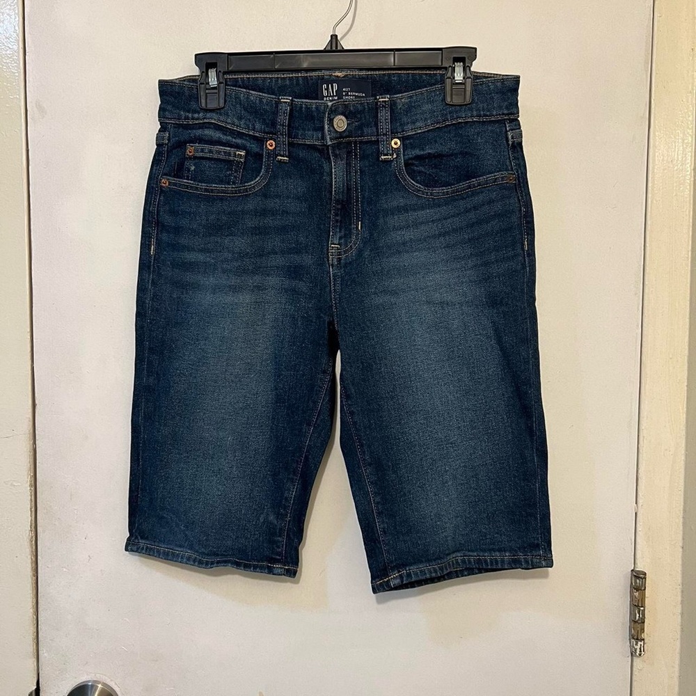 Gap 9”  Bermuda denim shorts🩳